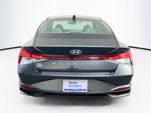 Used 2023 Hyundai Elantra SEL FWD image 6