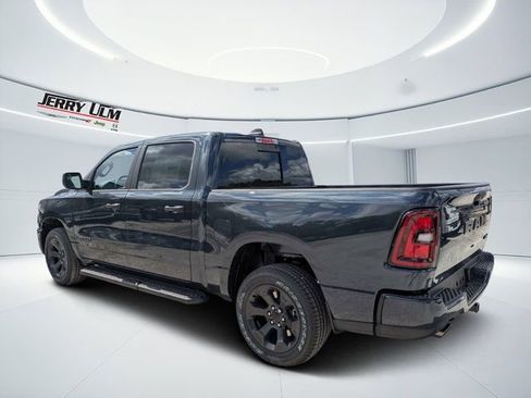 New 2026 RAM 1500 Express AWD/4WD image 5