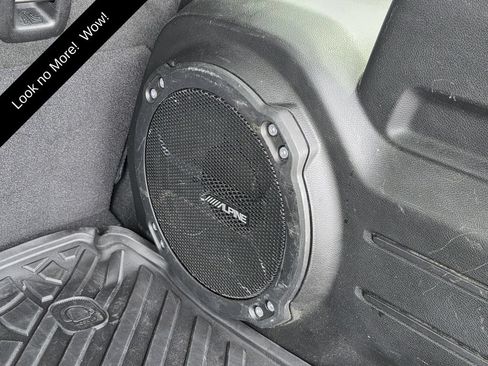 Used 2019 Jeep Wrangler Unlimited Rubicon AWD/4WD image 13