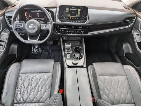 Used 2023 Nissan Rogue Platinum w/ Platinum Premium Package image 16