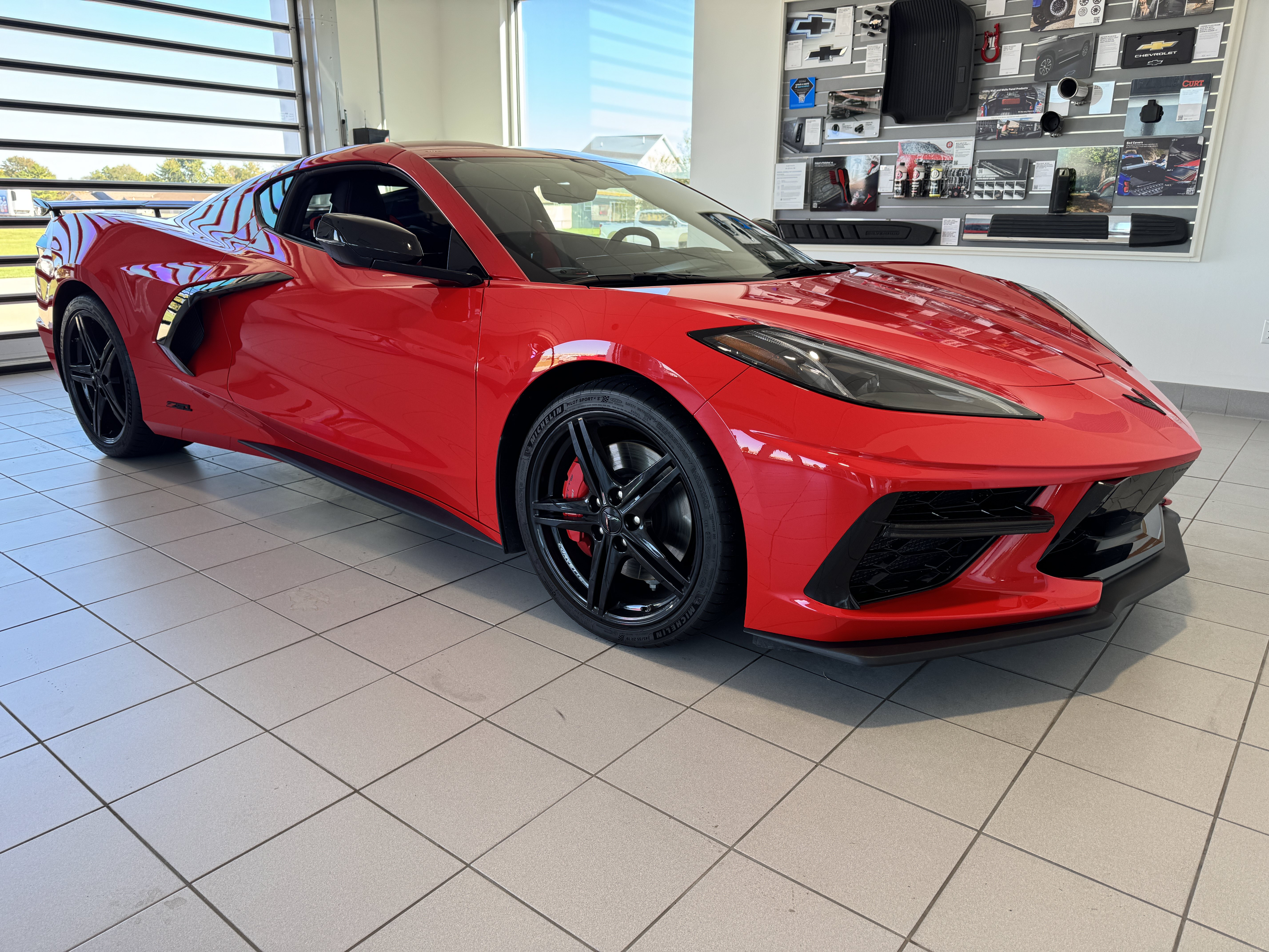 Used 2026 Chevrolet Corvette Stingray Preferred Cpe w/ Z51 Performance Package RWD image 1