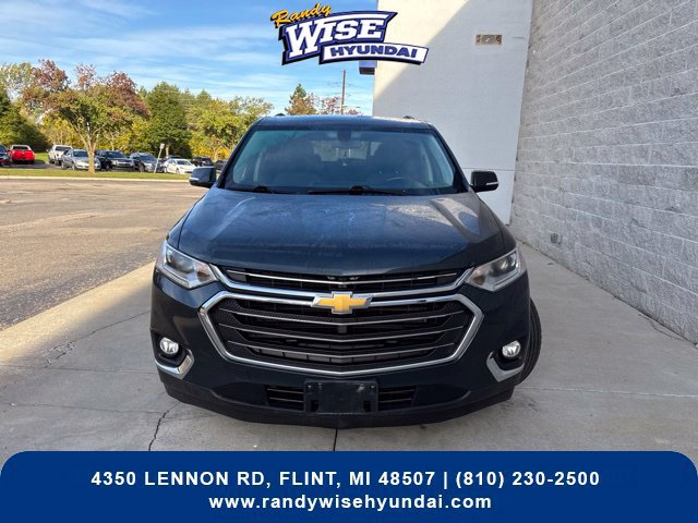 Used 2018 Chevrolet Traverse LT FWD image 2