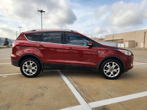 Used 2014 Ford Escape Titanium image 4