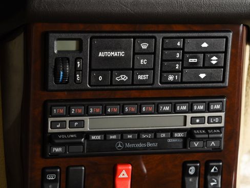 Used 1993 Mercedes-Benz 500 SL image 19