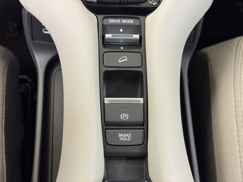 New 2026 Honda HR-V LX image 31