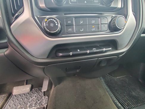 Used 2015 RAM 2500 Tradesman w/ Chrome Appearance Group image 20