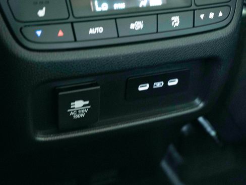 Certified 2024 Honda Pilot Elite image 44