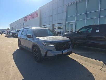 Used 2025 Honda Pilot Black Edition
