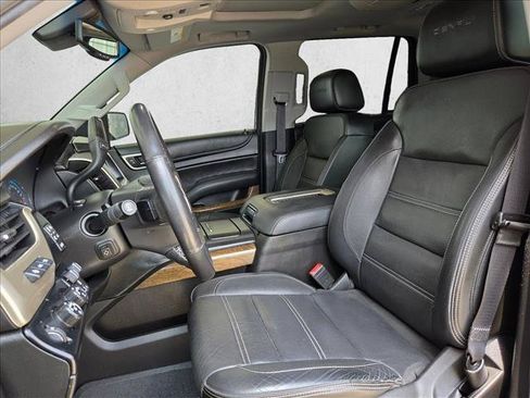 Used 2018 GMC Yukon Denali w/ Denali Ultimate Package AWD/4WD image 11