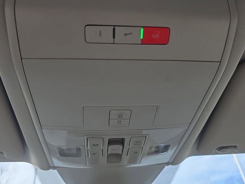 Used 2021 Volkswagen Atlas SEL image 15