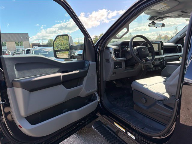 New 2026 Ford F600 4x4 Regular Cab Super Duty w/ XL Chrome Package image 8