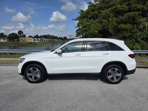 Used 2022 Mercedes-Benz GLC 300 4MATIC image 7