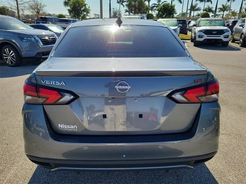 Used 2025 Nissan Versa SR w/ Trunk Package image 5