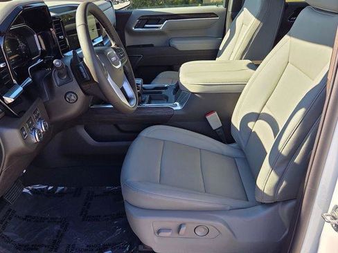 New 2026 GMC Sierra 1500 SLT w/ SLT Premium Plus Package image 9