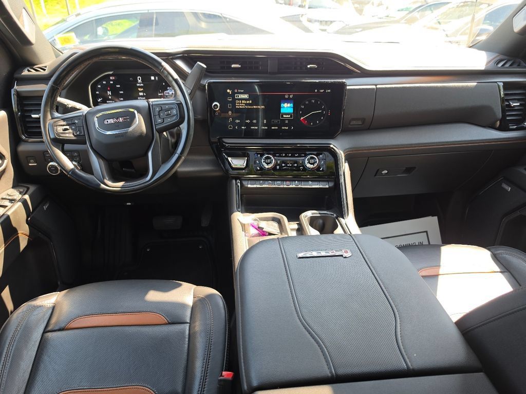 Used 2024 GMC Sierra 2500 AT4 w/ AT4 Preferred Package AWD/4WD image 14
