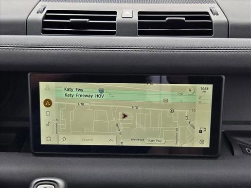 Used 2023 Land Rover Defender 110 X-Dynamic SE image 12