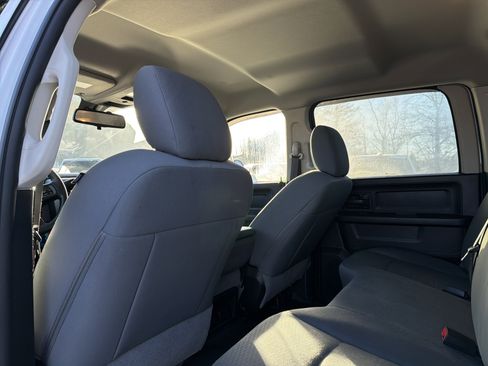 Used 2015 RAM 2500 Tradesman w/ Chrome Appearance Group image 28