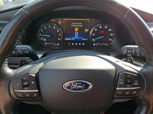 Used 2020 Ford Explorer XLT image 19