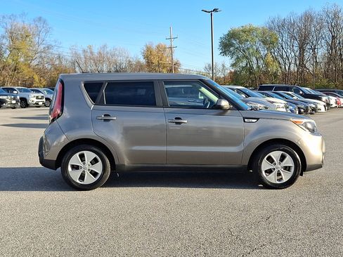 Used 2016 Kia Soul Base image 7