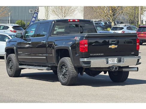Used 2015 Chevrolet Silverado 2500 LTZ AWD/4WD image 8