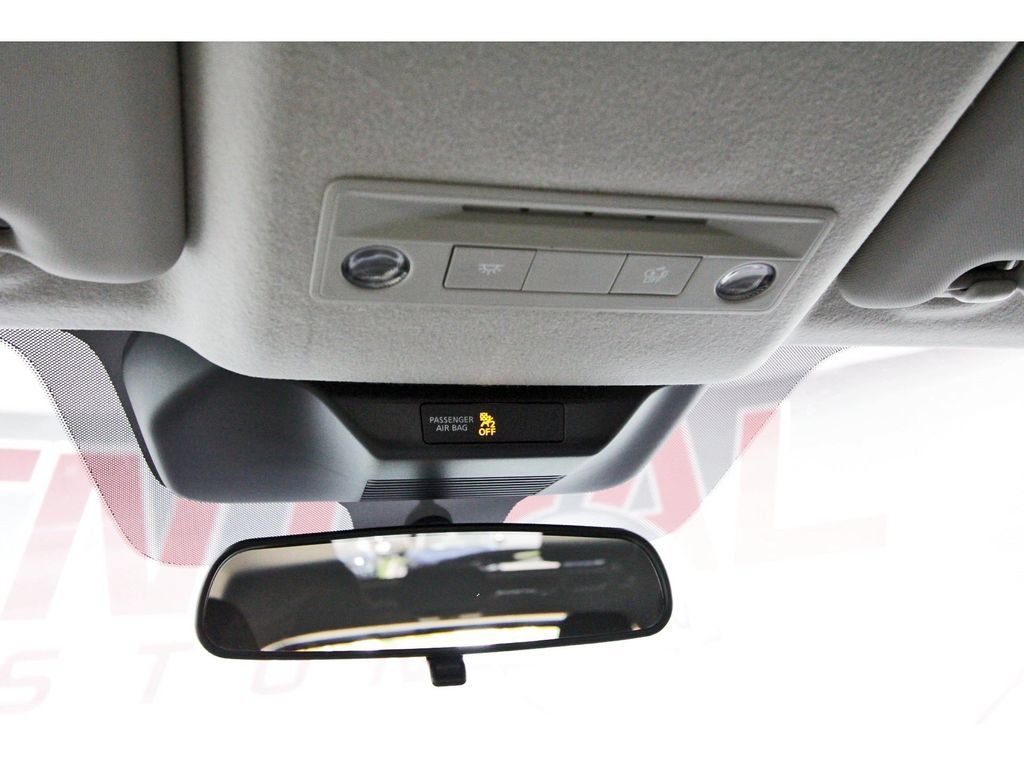 Used 2026 Nissan Kicks SV FWD image 22