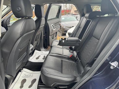 Used 2019 Land Rover Discovery Sport SE image 27