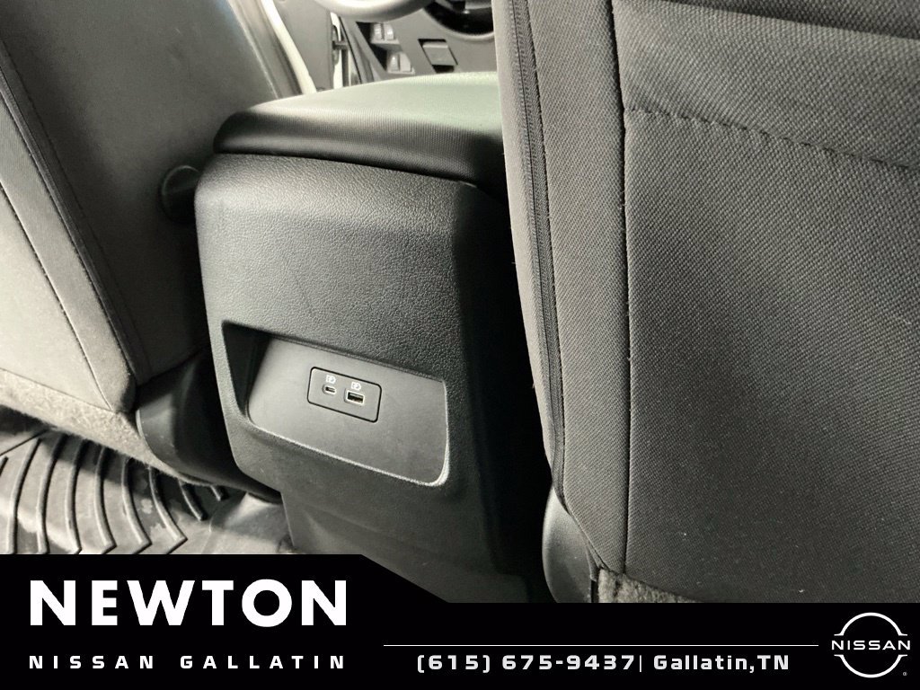 Used 2024 Nissan Frontier SV w/ Technology Package AWD/4WD image 16