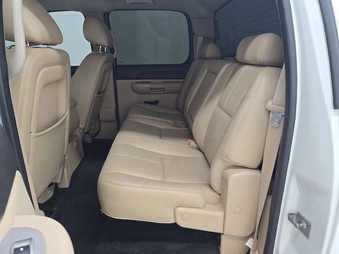 Used 2011 GMC Sierra 1500 SLE w/ Regional Value Package RWD image 5