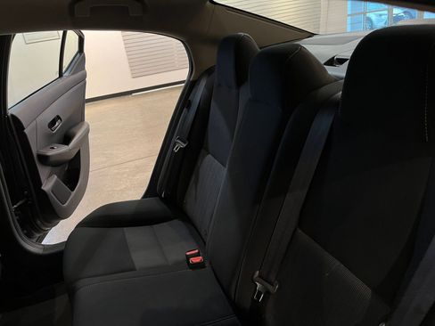 Used 2025 Nissan Sentra SV image 40