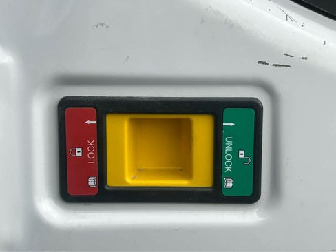 Used 2024 Ford Transit 250 148 Medium Roof w/ Load Area Protection Package RWD image 10