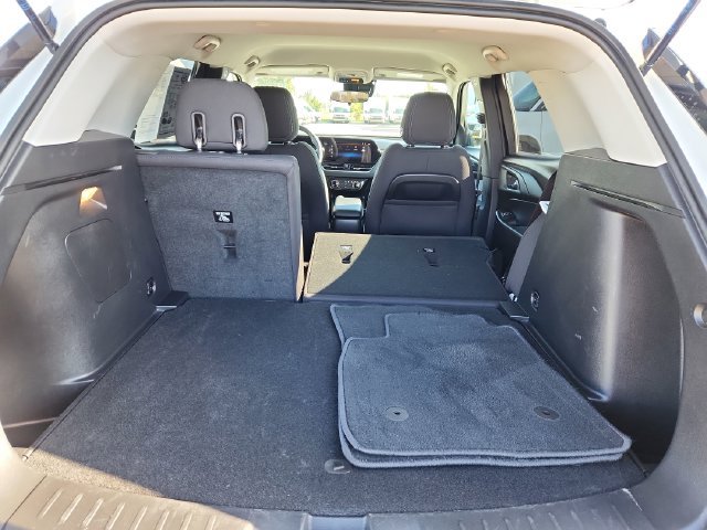 Used 2025 Chevrolet TrailBlazer LT AWD/4WD image 31