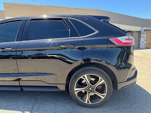Used 2020 Ford Edge ST w/ Equipment Group 401A AWD/4WD image 3