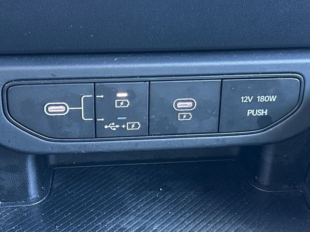 Used 2025 Kia K4 FWD image 24