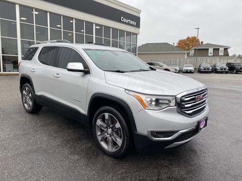 Used 2019 GMC Acadia SLT image 8