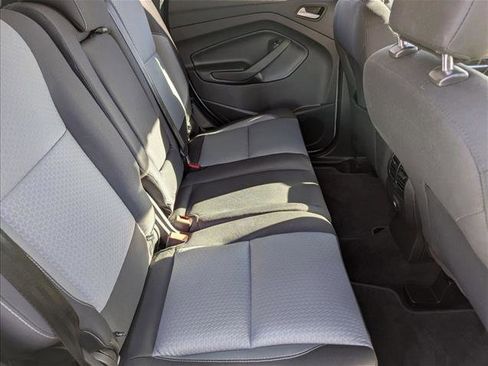 Used 2018 Ford Escape SE image 18