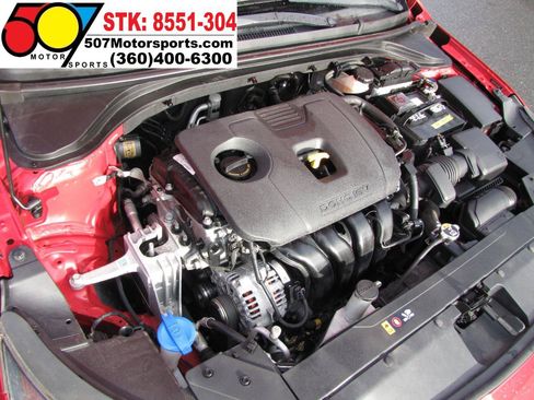 Used 2020 Hyundai Elantra SE FWD image 26