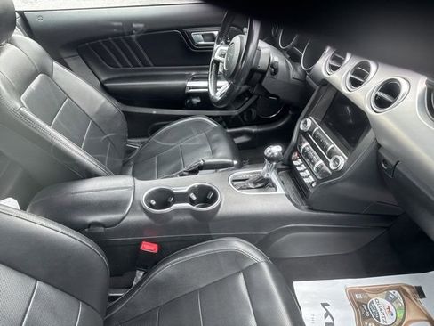 Used 2022 Ford Mustang Premium image 11