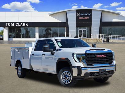 New 2025 GMC Sierra 2500 Pro w/ Convenience Package