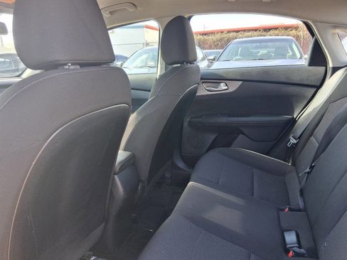 Used 2019 Kia Forte LXS image 16