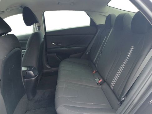 Used 2021 Hyundai Elantra SEL w/ Convenience Package FWD image 13