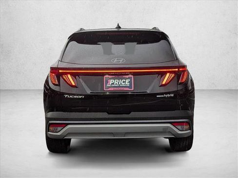 Certified 2025 Hyundai Tucson Limited image 7