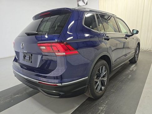Used 2023 Volkswagen Tiguan SE FWD image 4