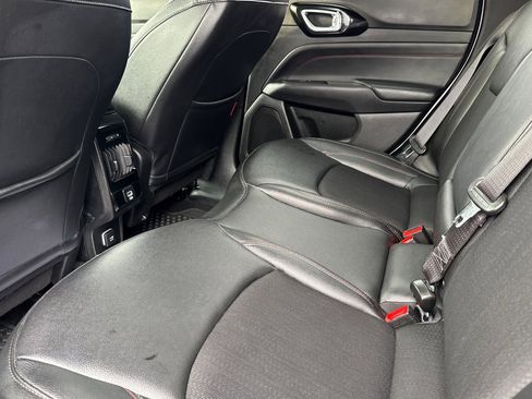 Used 2024 Jeep Compass Trailhawk image 12