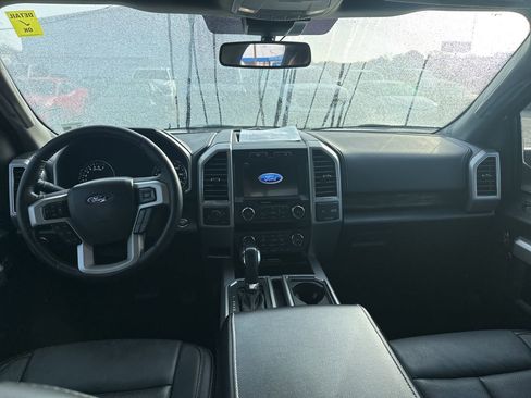 Used 2019 Ford F150 Lariat image 9