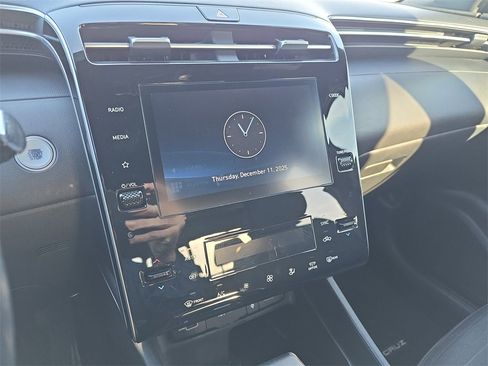 Used 2022 Hyundai Santa Cruz SEL Premium image 21