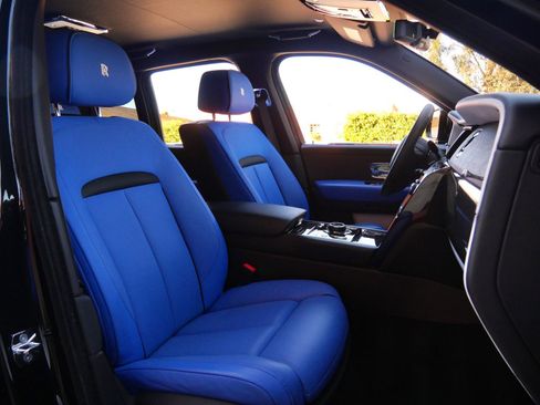 Certified 2024 Rolls-Royce Cullinan Black Badge image 33