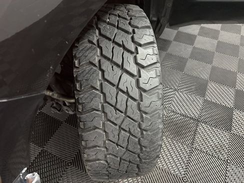 Used 2018 Toyota Tundra Limited w/ Limited Premium Package image 37