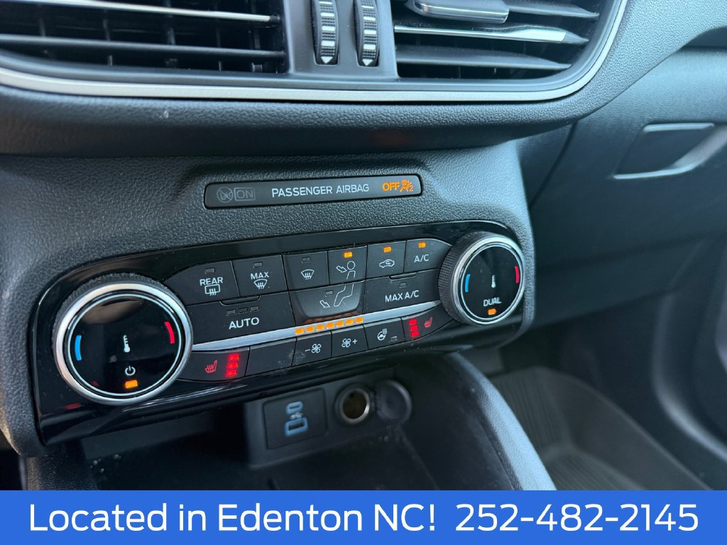 Certified 2022 Ford Escape SE w/ SE Sport Appearance Package FWD image 22