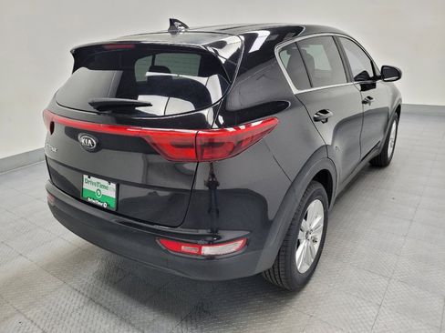 Used 2017 Kia Sportage LX AWD/4WD image 9