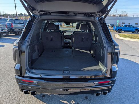 Used 2024 Chevrolet Traverse RS w/ LPO, Floor Liner Package image 14